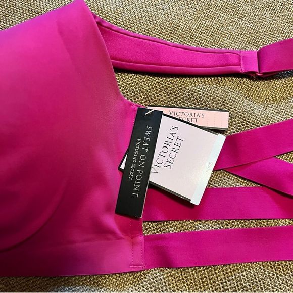 NWT 38DDD Victoria’s Secret Sport Hot Pink Knockout Strappy Back Sports Bra (38F - Picture 10 of 13